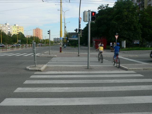 пешеходная дорога