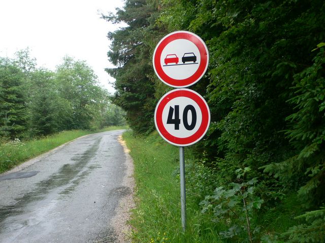 дорожный знак 