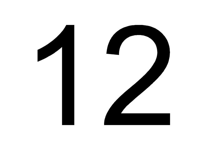 zwölf